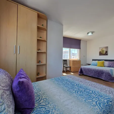 Amplio Y Céntrico Piso En Apartamento *